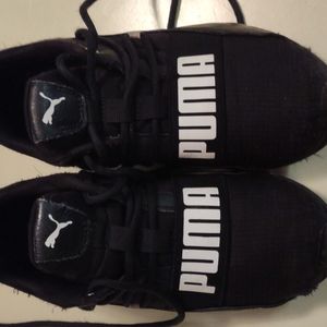 Boys Puma sneakers